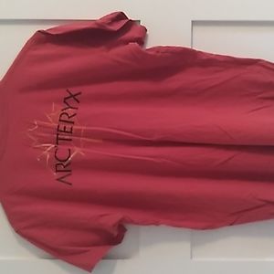 Arcteryx Men's Large t-shirt logo on back